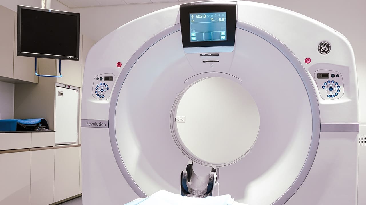 CT Gerät im MRI Bern
